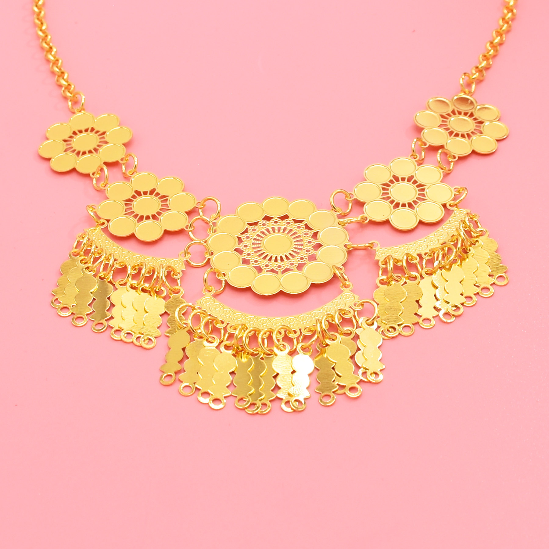 Hollow Carving Flower Pendants - Ethnic Fashion Dubai recension och pris